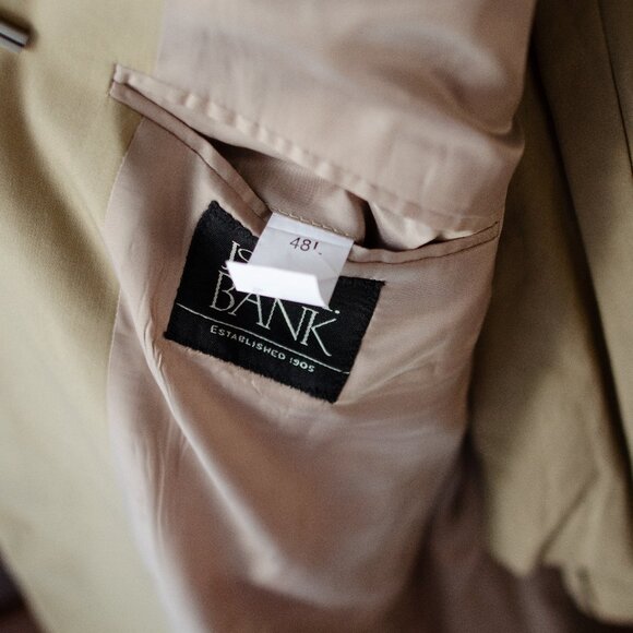 Jos A. Banks Traveler Khaki Tailored Fit Suit 48L - Picture 2 of 3